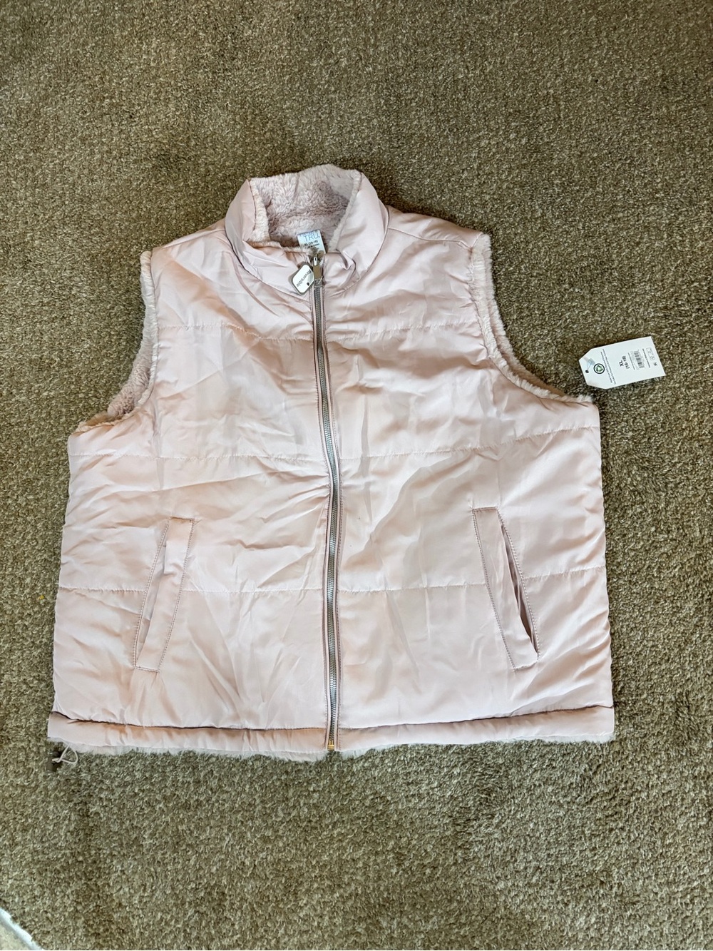 Time and Tru Pale Pink Quilted Fleece-Lined Vest